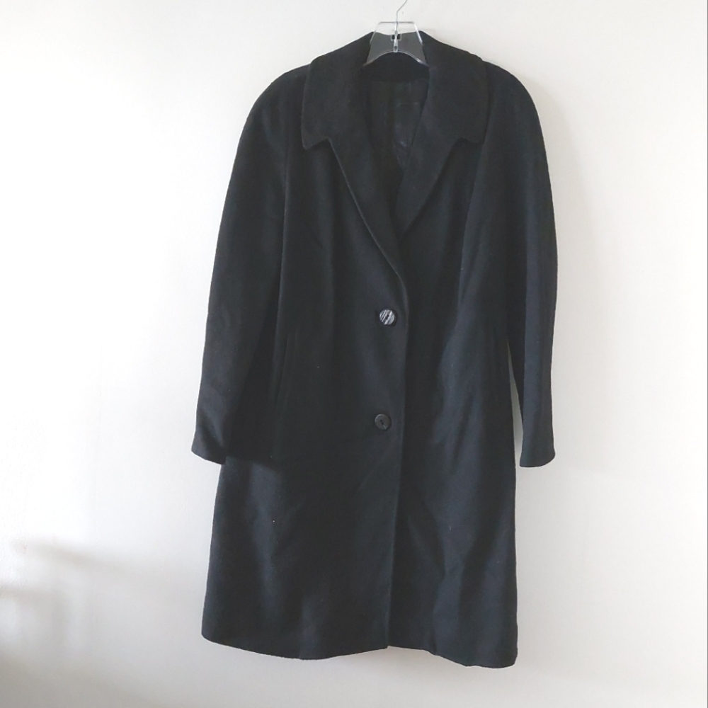 Classic vintage coat capri new york